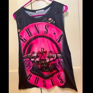 Distressed pink Guns N’ Roses band tour cut off muscle tank top tee shirt